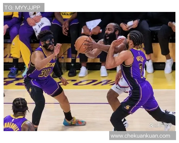 2020湖人快船季前赛精彩对决回顾与分析展望未来发展